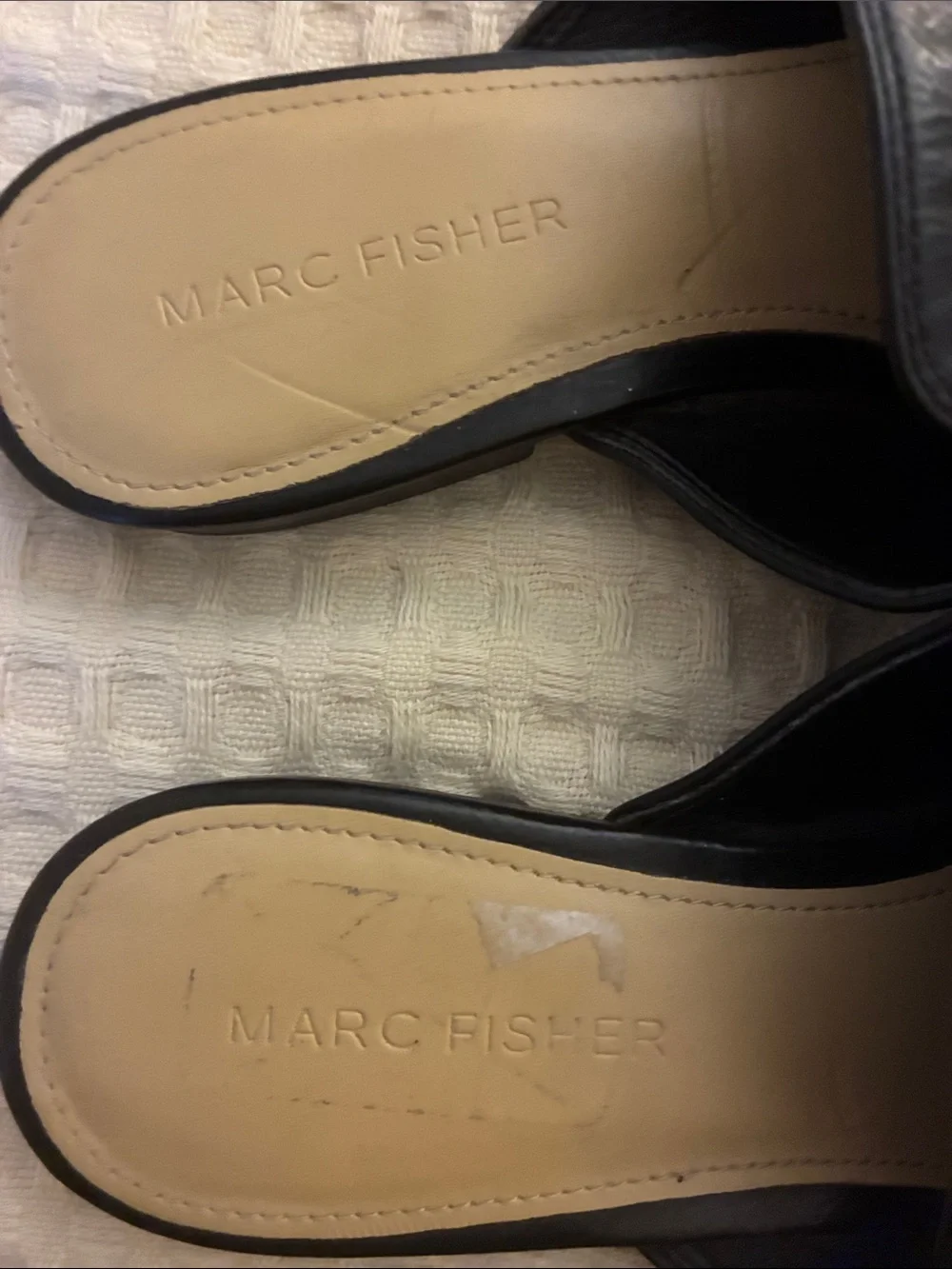 Marc Fisher Slips
